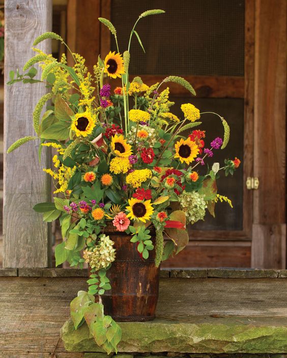 100 Bold Country Sunflower Wedding ideas – Page 5 – Hi Miss Puff