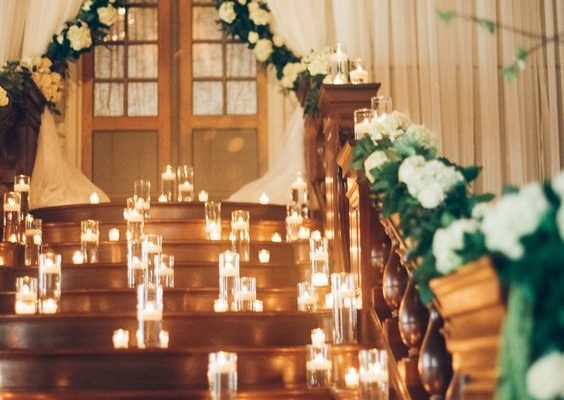 35 Fantastic Wedding Staircase Décor Ideas You‘ll Love – Hi Miss Puff