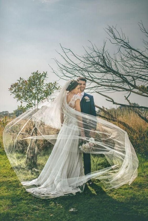 Top 20 Romantic Wedding Photo Pose Ideas Hi Miss Puff