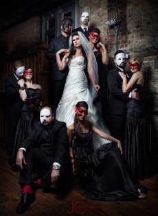 100 Spookiest Halloween Wedding Ideas We Ve Ever Seen Hi Miss Puff