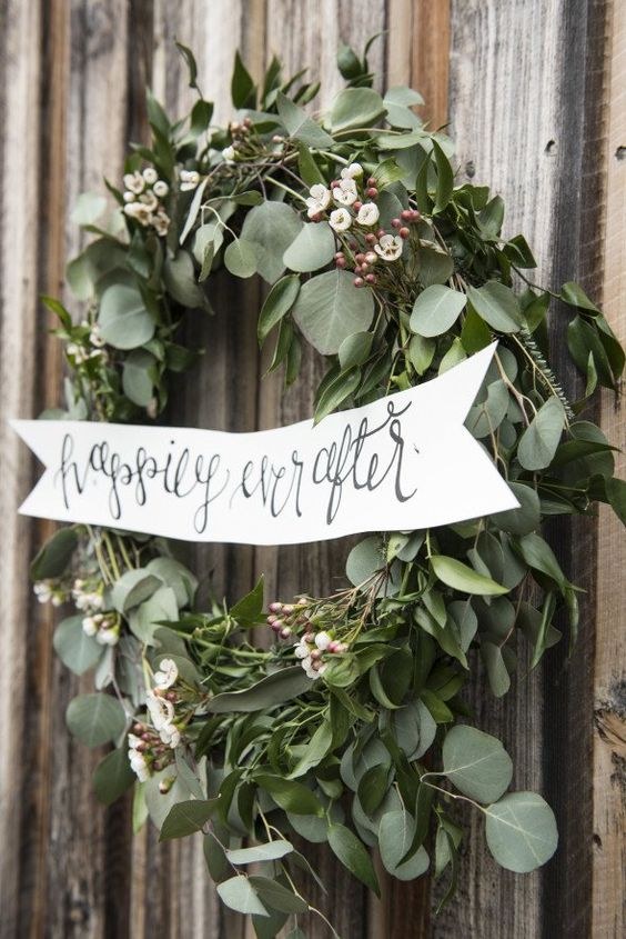 50 Prettiest Wedding Wreaths Decor Ideas  Hi Miss Puff