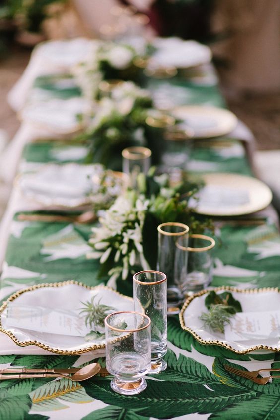 50 Green Tropical Leaves Wedding Ideas  Page 3  Hi Miss Puff