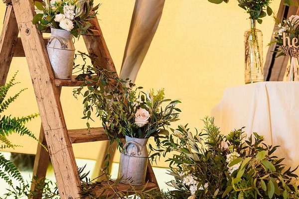 Rustic Country Wedding Ideas Ladder Wedding Ideas Hi Miss Puff