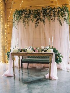 ️ 20 Rustic Country Wedding Sweetheart Headtable Ideas - Hi Miss Puff