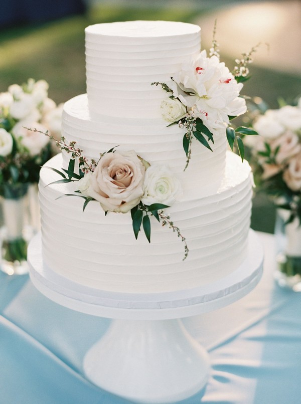 20 Budget Friendly Simple Wedding Cakes For 2023 Hmp