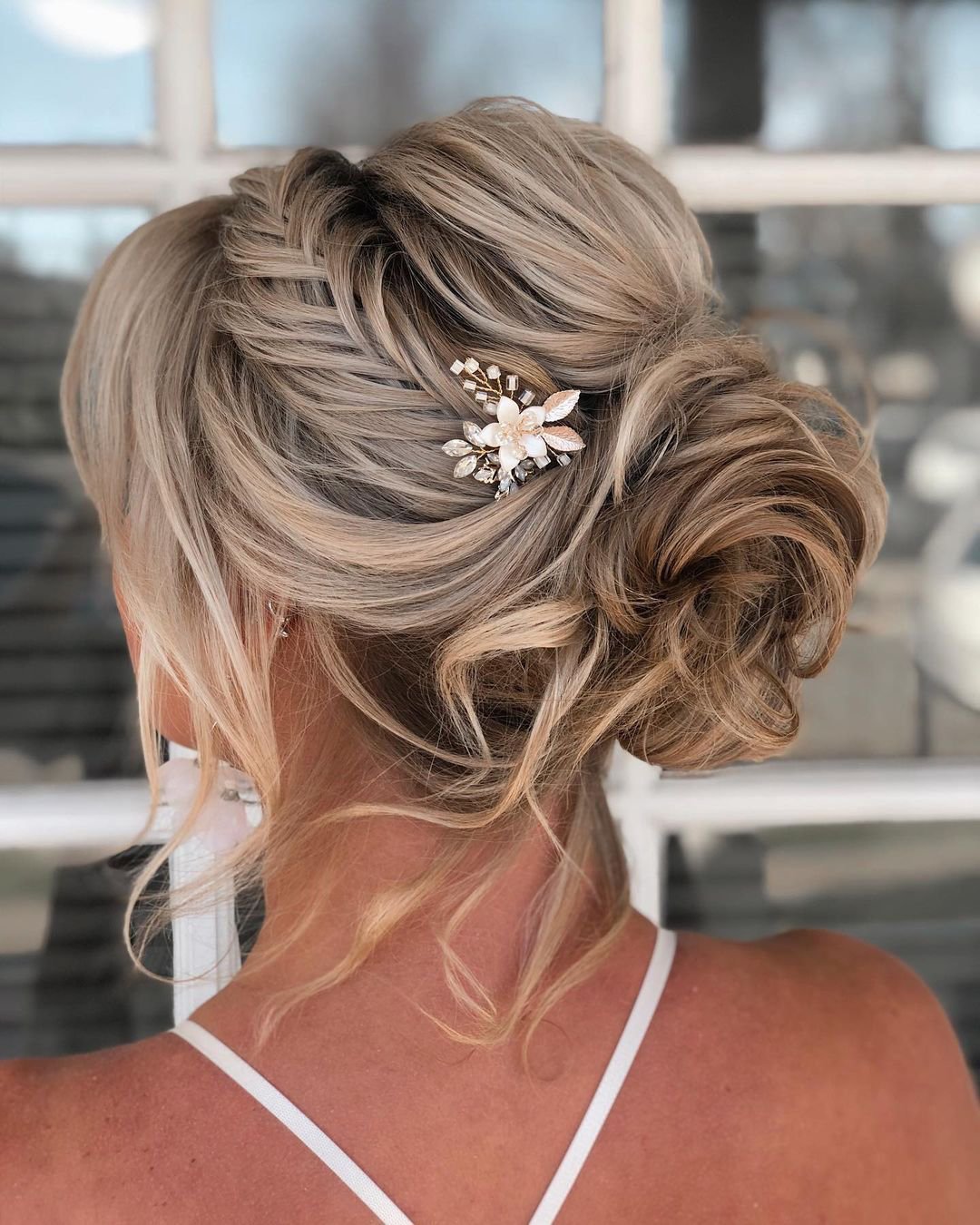 Wedding Hairstyles For Short Hair Airy Messy Updo With Braid Hi Miss Puff 3452