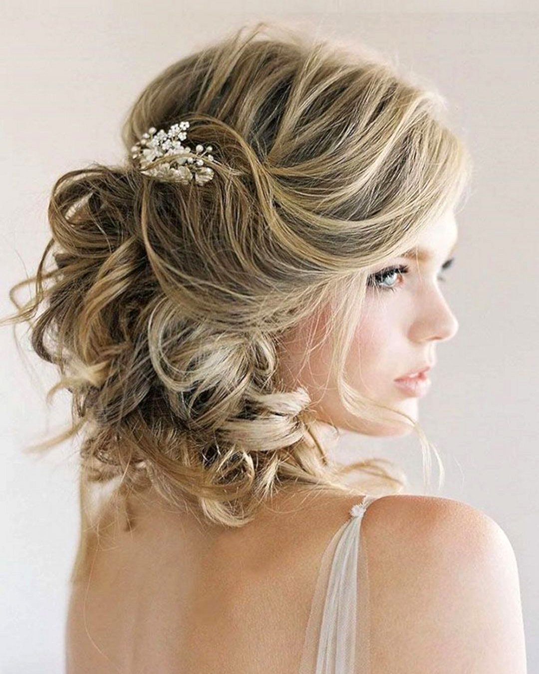 Top 20 Wedding Hairstyles For Short Hair 2024 Guide And Tips 0520